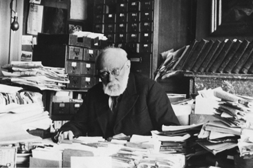 Paul Otlet working in his office in the 1930s